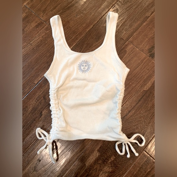 Hollister White Tank Embroidered XS - Picture 1 of 4
